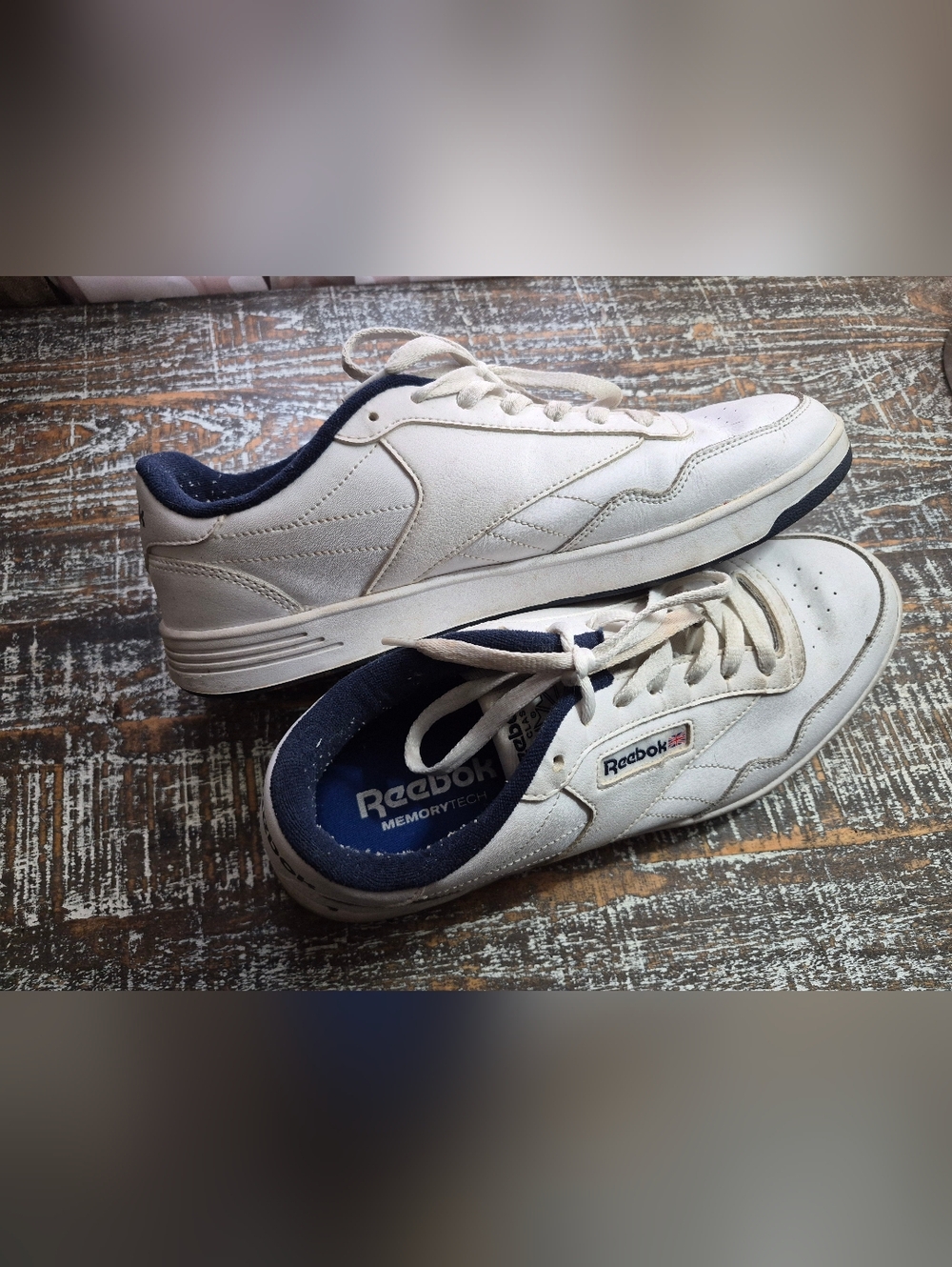 Reebok Classic Club Memt Men’s White MemoryTech Insole Sneakers